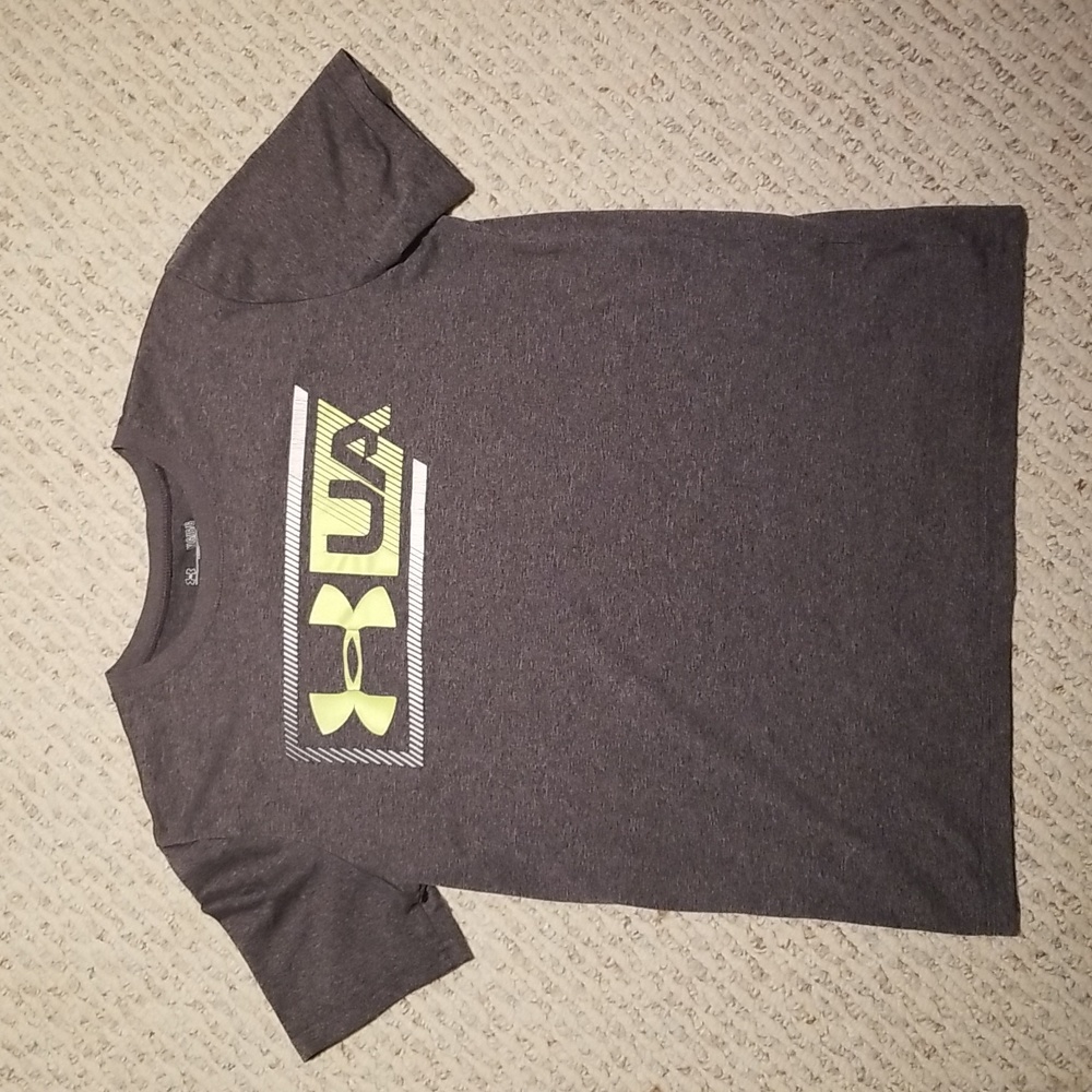 Under Armor Youth Large T-shirt